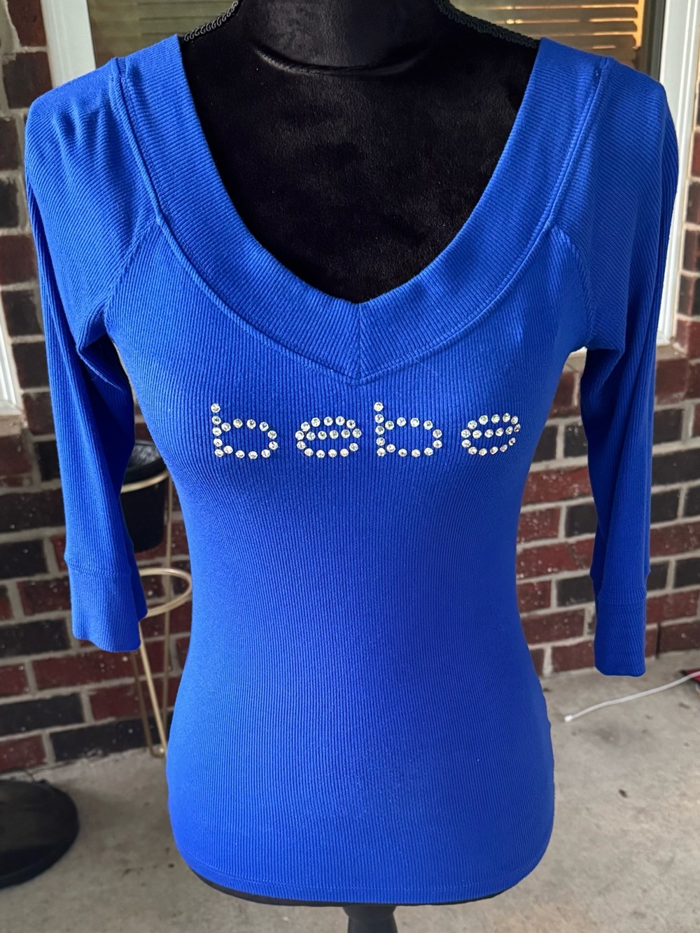 Bebe Vintage Swarovski Cobalt Blue Ribbed V-Neck 3/4 Sleeve Top M Made in USA